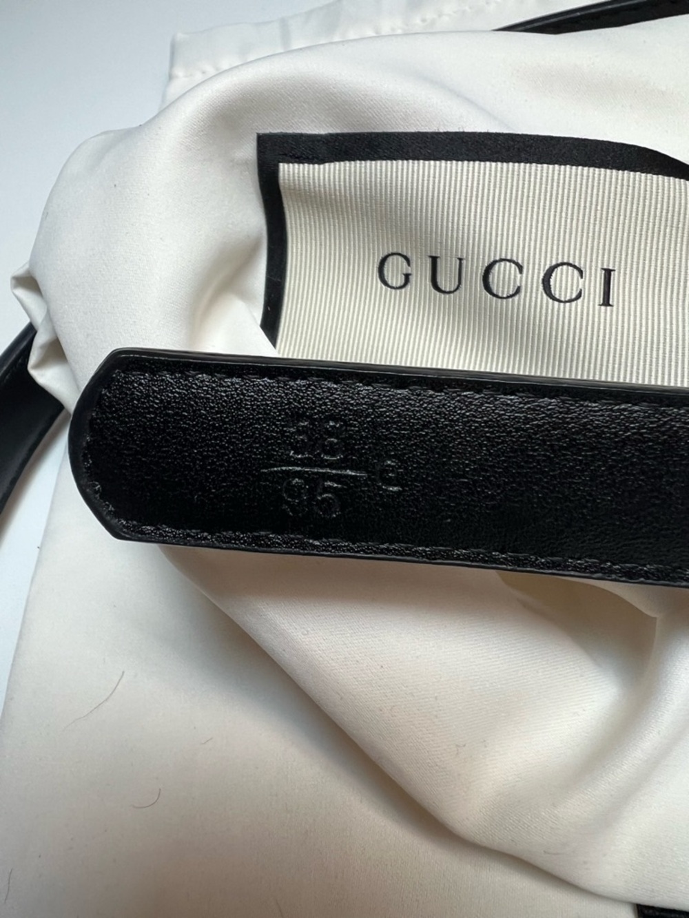 Gucci Black Leather Marmont Thin Belt with Brass Double G Buckle - Picture 12 of 15